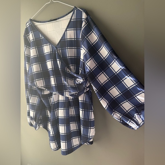 Bloomchic, size 18-20, blue and white plaid, long sleeve tunic faux wrap shirt - Picture 6 of 8